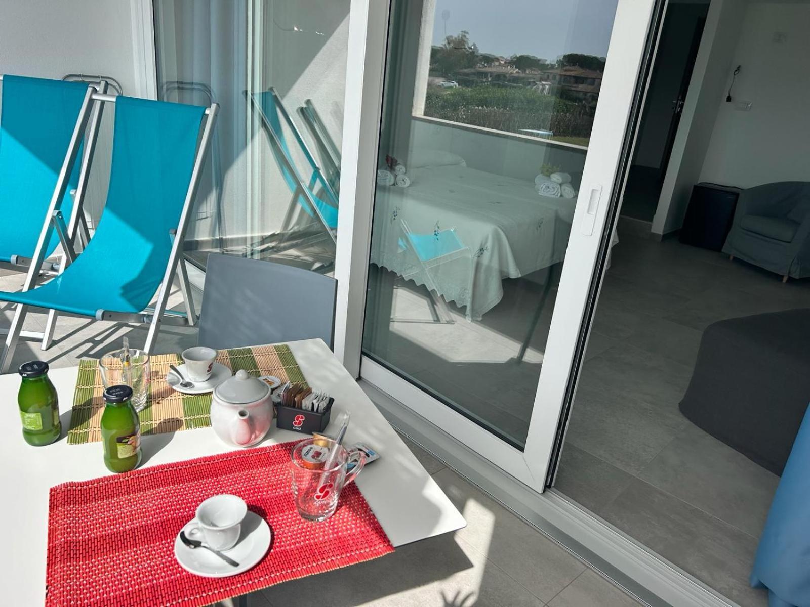 Rooms, Affittacamere Maksim Golfo Aranci Ngoại thất bức ảnh
